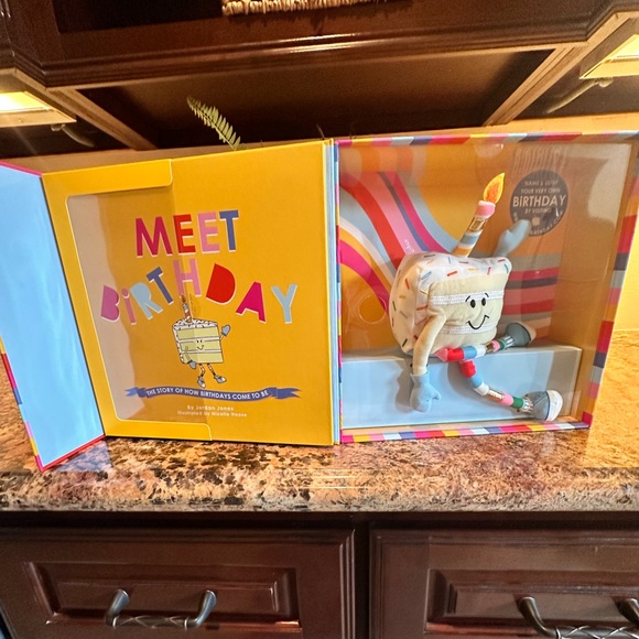BRAND NEW!! Meet Birthday: A Story of How Birthdays Come to Be (Book & Plush) - Picture 1 of 5